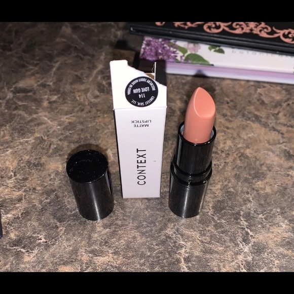 Makeup - Picture 4 of 6